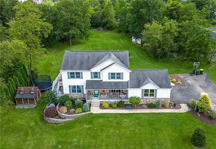 2626 Scout House Rd Slatington, PA 18080