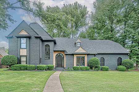 8406 Silverthorn Cv Germantown, TN 38139