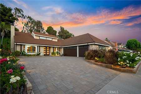 560 S Paseo De Luna Anaheim Hills, CA 92807