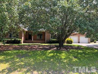 1113 Four Wood Drive Fayetteville, NC 28312