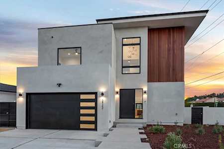 2722 Clarellen St Torrance, CA 90505