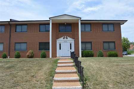 7905 Camelot Ln St Louis, MO 63123