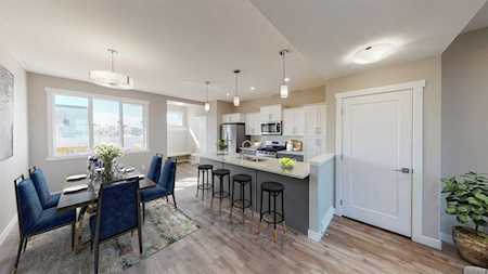 37 Granite Ave Cochrane, AB T4C 2C1