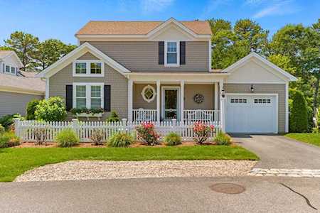 18 Saltwater Circle Mashpee, MA 02649