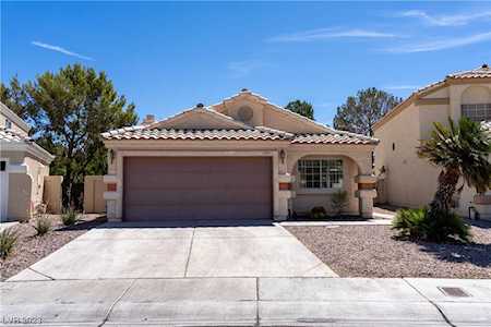 2124 Storkspur Way Las Vegas, NV 89117