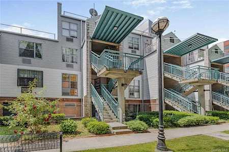 521 E 156th St #B Bronx, NY 10455