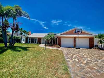 14523 Bay Hills Dr Largo, FL 33774