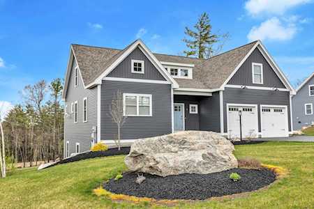3 Sunrise Circle Auburn, NH 03032