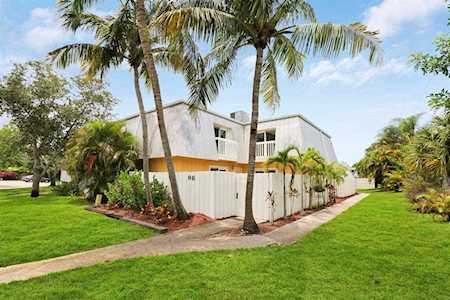 141 E Riverside Drive #9b Jupiter, FL 33469
