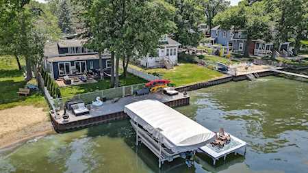 36910 N Stanton Point Rd Ingleside, IL 60041