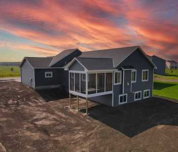 9536 63rd Street S Cottage Grove, MN 55016