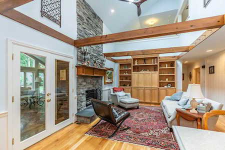 3705 Higbee Woods Ct Lexington, KY 40503