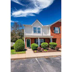 3018 London View Dr Murfreesboro, TN 37128