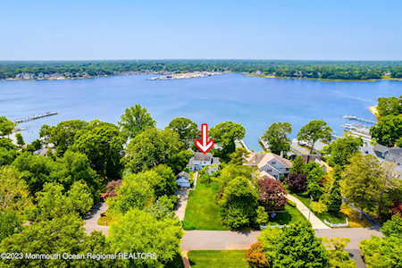 2561 River Rd Manasquan, NJ 08736