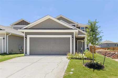 205 Driftwood LN Bastrop, TX 78602