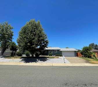 4170 Meander Dr Redding, CA 96001
