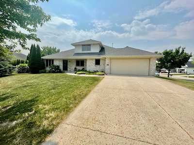 1069 Coronado Ct Oneida, Village of Hobart, WI 54155