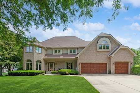 2712 Wendy Dr Naperville, IL 60565