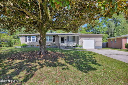 7332 Midway RD Jacksonville, FL 32244