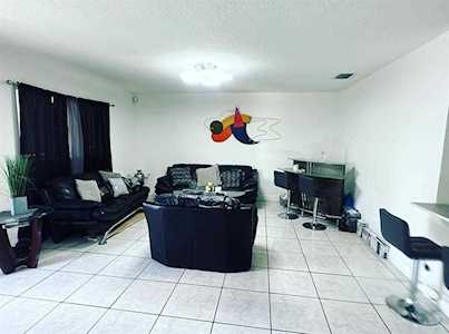 5912-5914 Fillmore St Hollywood, FL 33021