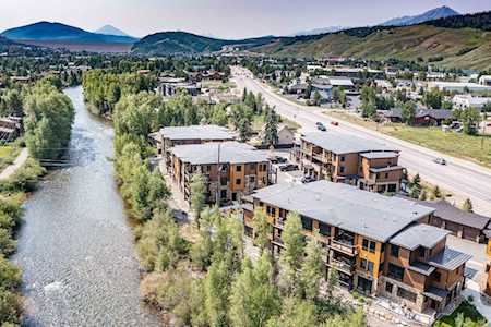 1044 Blue River Pkwy #C-207 Silverthorne, CO 80498