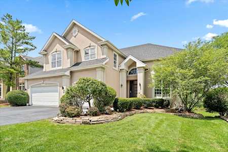26W368 Thorngate Ln Winfield, IL 60190