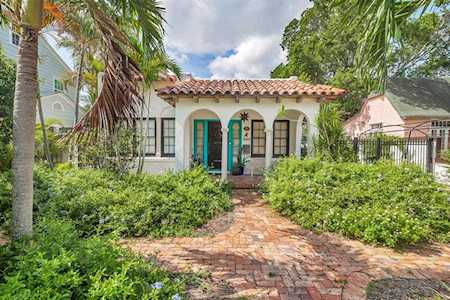 320 Monroe Drive West Palm Beach, FL 33405