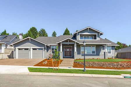521 Waterstone Dr Medford, OR 97504