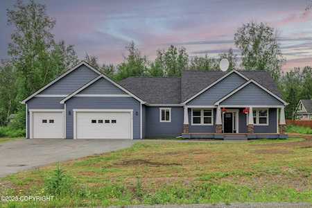 7842 N Showers St Palmer, AK 99645