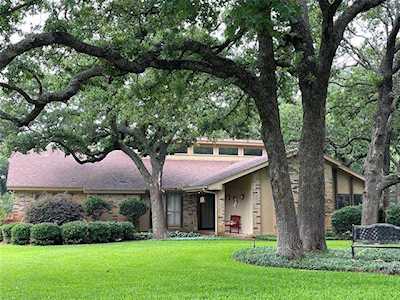 2708 Burlwood Drive Arlington, TX 76016