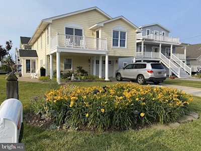10 W Farmington St Fenwick Island, DE 19944
