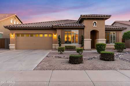 3015 E Sports Court Gilbert, AZ 85298