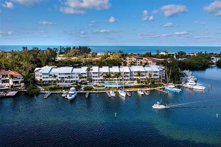 615 Dream Island Rd #105 Longboat Key, FL 34228