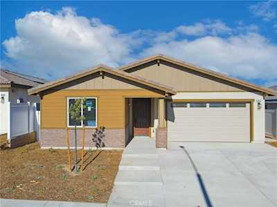 10704 Brookfield Dr Riverside, CA 92505