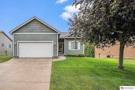 7436 Frederick St La Vista, NE 68128