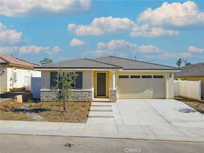 10673 Brookfield Dr Riverside, CA 92505