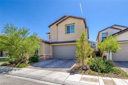 925 Sycamore Falls St Henderson, NV 89052