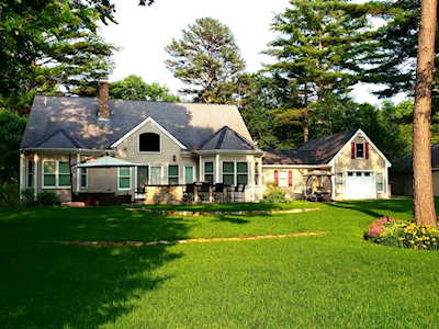 31 Fairway Dr Hales Location, NH 03860