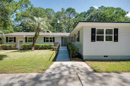 7761 Mulhall DR Jacksonville, FL 32216