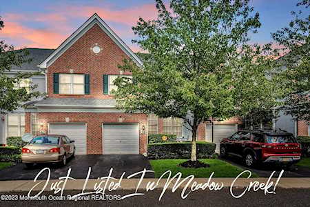 58 Demarest Dr Manalapan, NJ 07726