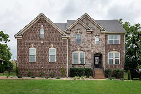 106 Tipperton Ct Gallatin, TN 37066