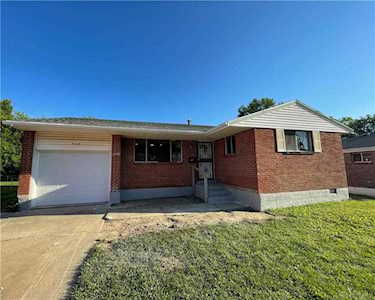 5122 Lounsbury Drive Dayton, OH 45417
