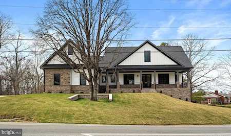 14801 Compton Rd Centreville, VA 20121