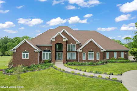 1022 Majestic Oaks Way Simpsonville, KY 40067