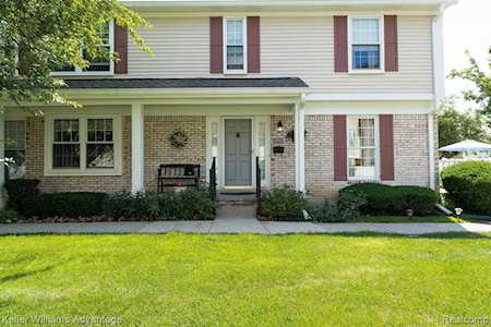 41760 Broquet Dr Novi, MI 48167