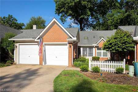 225 Westwind Dr #23 Avon Lake, OH 44012