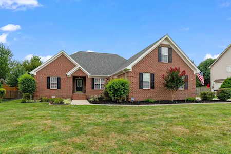 2403 Amber Glen Dr Murfreesboro, TN 37128
