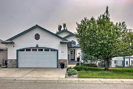 33 Strathmore Lakes Way Strathmore, AB T1P 1R1