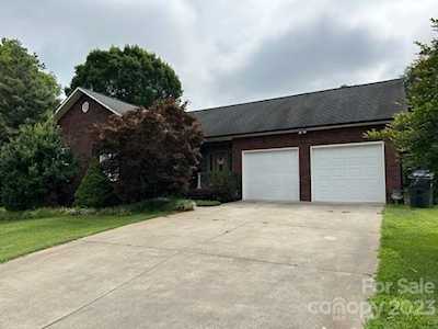 130 Fairgate Dr Statesville, NC 28625