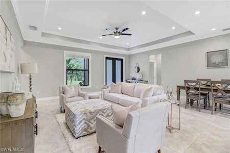 4026 NE 10th Ave Naples, FL 34120